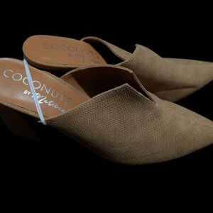 Coconuts by Matisse Women's Tan Mules